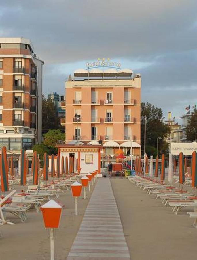 Hotel Sombrero Ρίμινι Εξωτερικό φωτογραφία