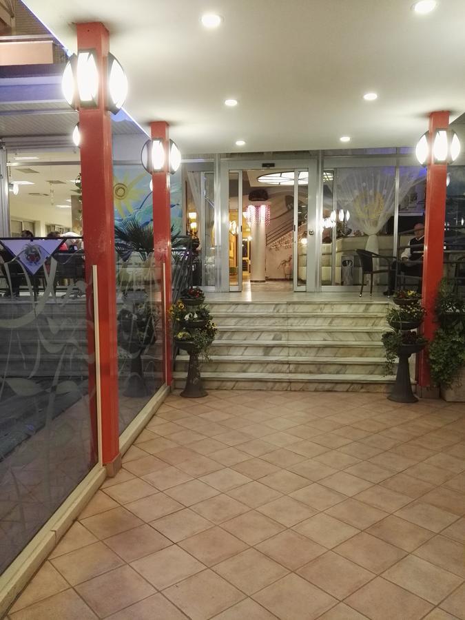 Hotel Sombrero Ρίμινι Εξωτερικό φωτογραφία